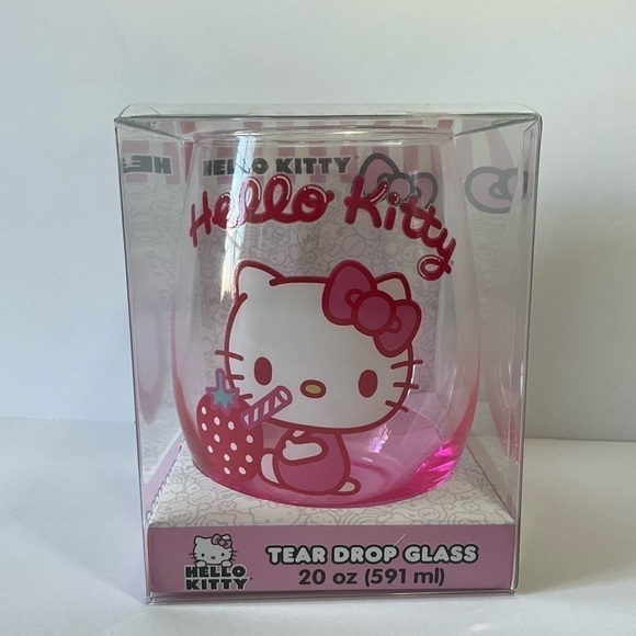 Hello Kitty Strawberry Glass Cup - Picture 6 of 8